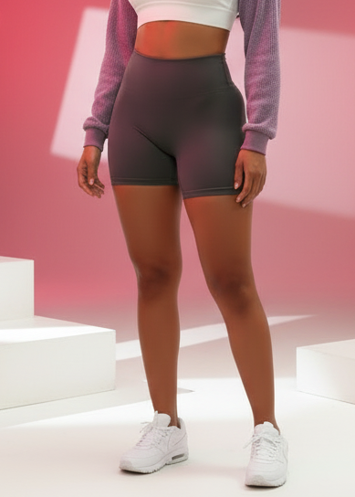 CAKED UP SCRUNCH SHORTS