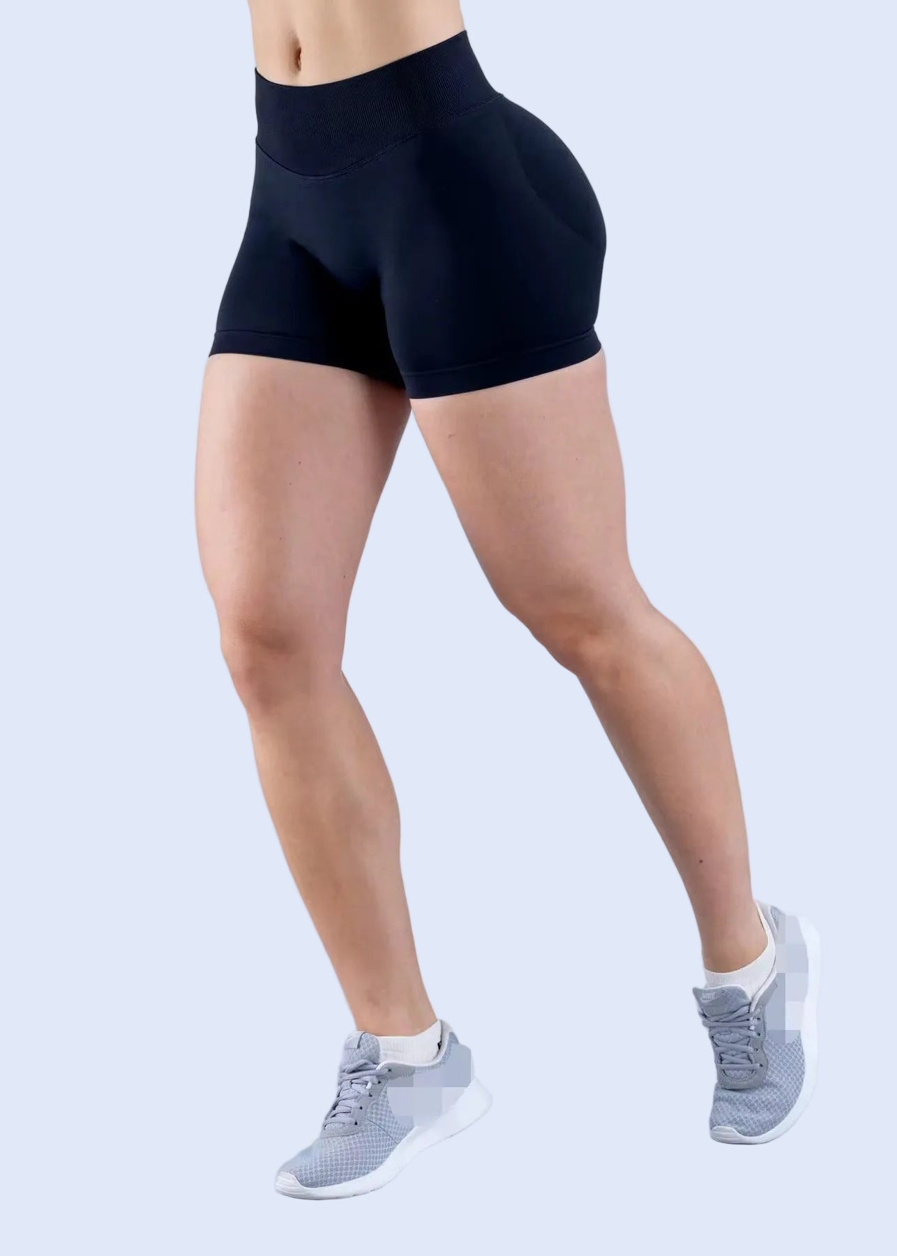 DYNAMIC SCRUNCH SHORTS