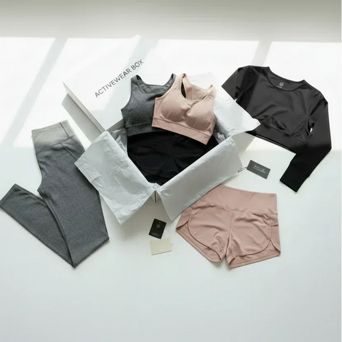 activewear-mystery-box-flat-lay_b02a4337-2bc3-4b92-8ca0-cffc5f53629b - ActivewearBox.com