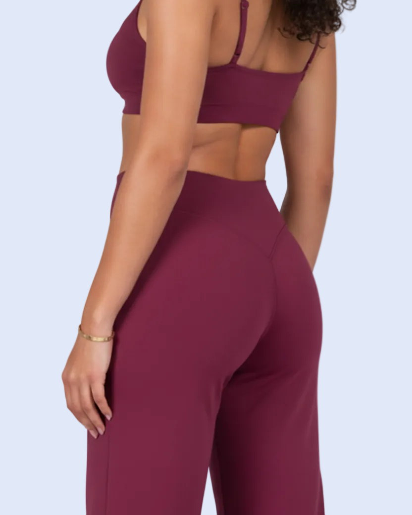 Cola Set – Close-Up 3/4 Back Detail