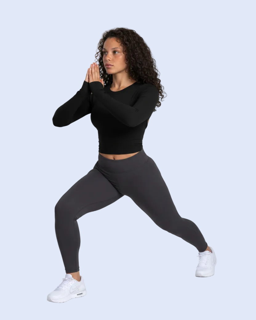 Curly Hair Model - Lunge Pose