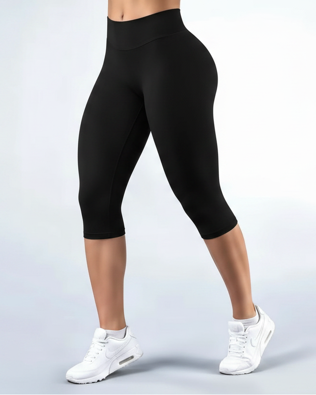 Lock-In Black - Front Side Angle
