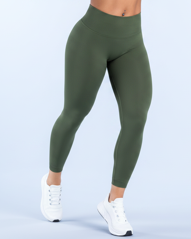 Lock-In Olive - Front Side Angle
